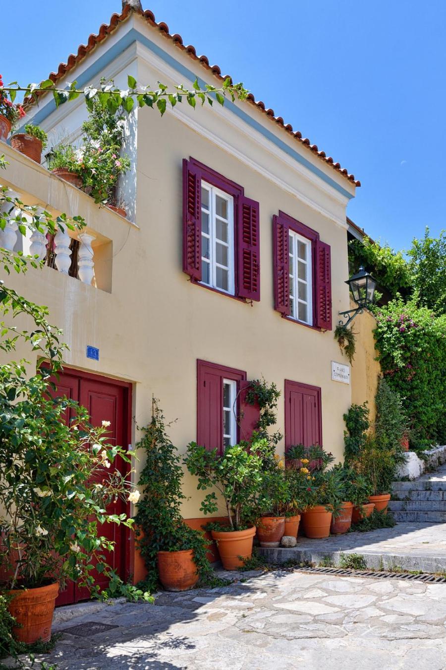 At The Foot Of Acropolis. Atenas Exterior foto